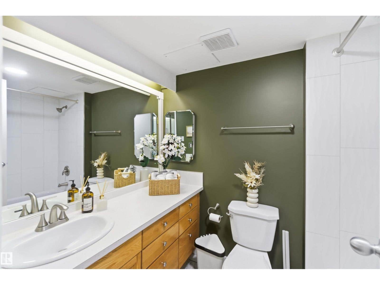 #1509 9918 101 ST NW - Photo 5 of 27, Edmonton, Alberta