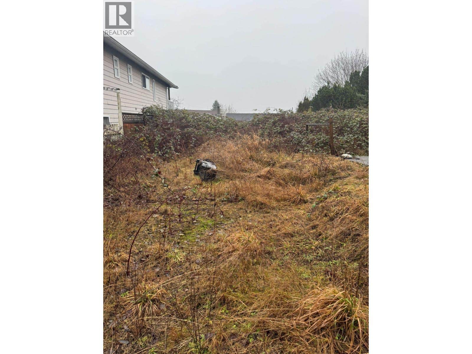 4811 MAITLAND STREET - Photo 3 of 4, Burnaby, British Columbia