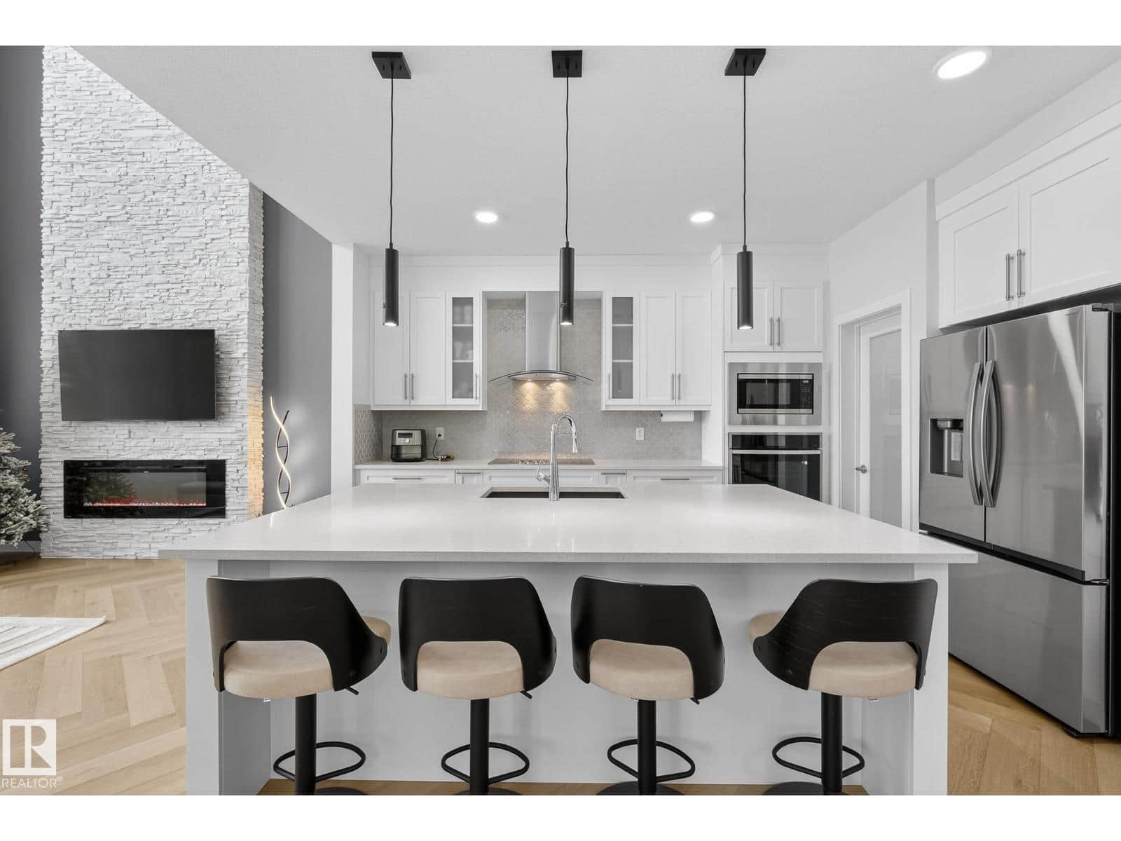 2017 Flycatcher PT NW - Photo 3 of 69, Edmonton, Alberta