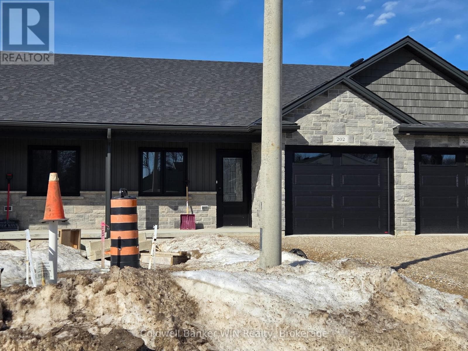 202 ELGIN STREET - Main photo, Minto, Ontario