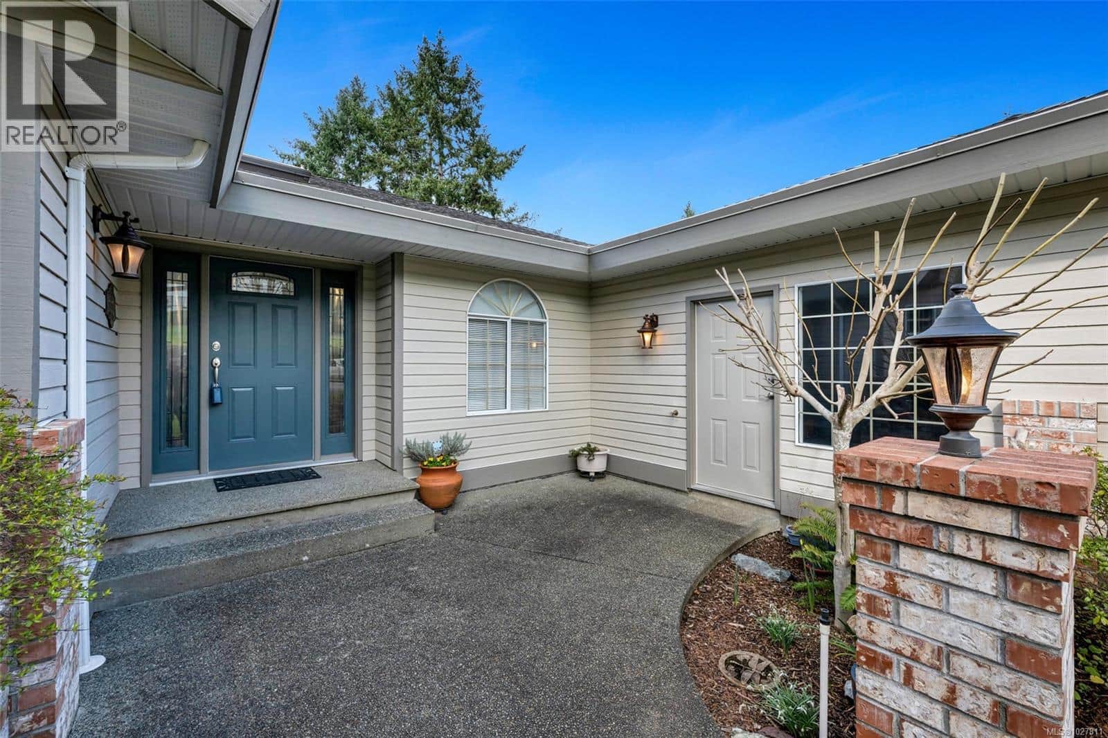 1249 Kathleen Dr - Photo 4 of 43, Duncan, British Columbia