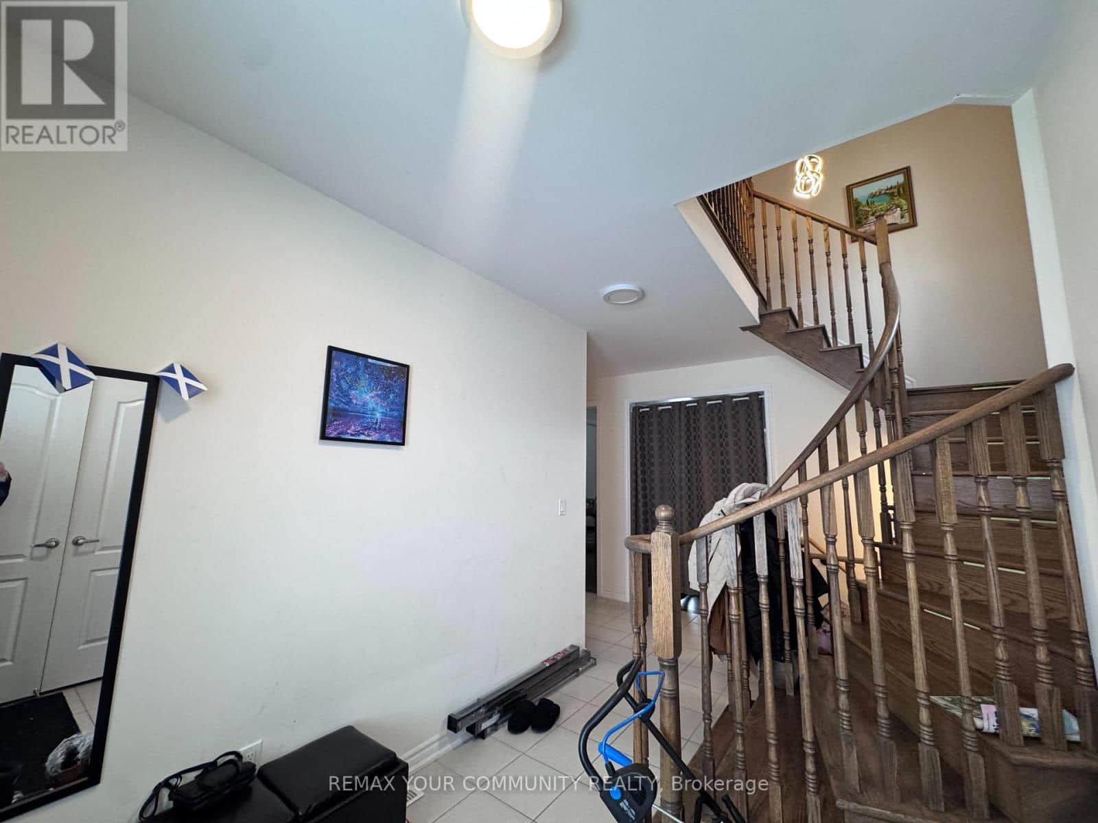 UPPER - 3055 ORION BOULEVARD - Photo 2 of 25, Orillia, Ontario