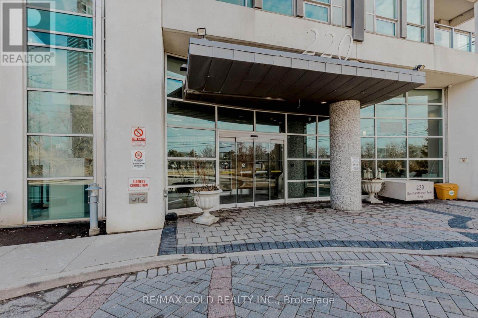 1106 - 220 BURNHAMTHORPE ROAD W - Photo 3 of 50, Mississauga (City Centre), Ontario