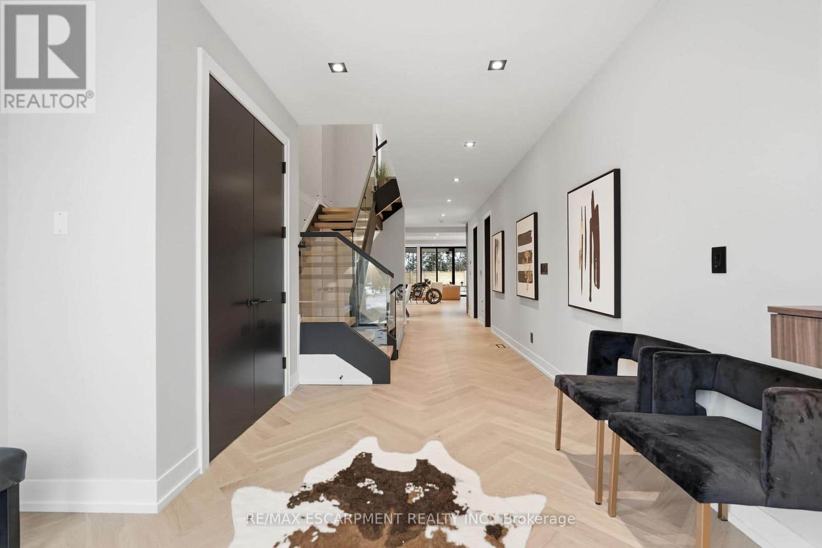 700 MONTBECK CRESCENT - Photo 4 of 37, Mississauga (Lakeview), Ontario