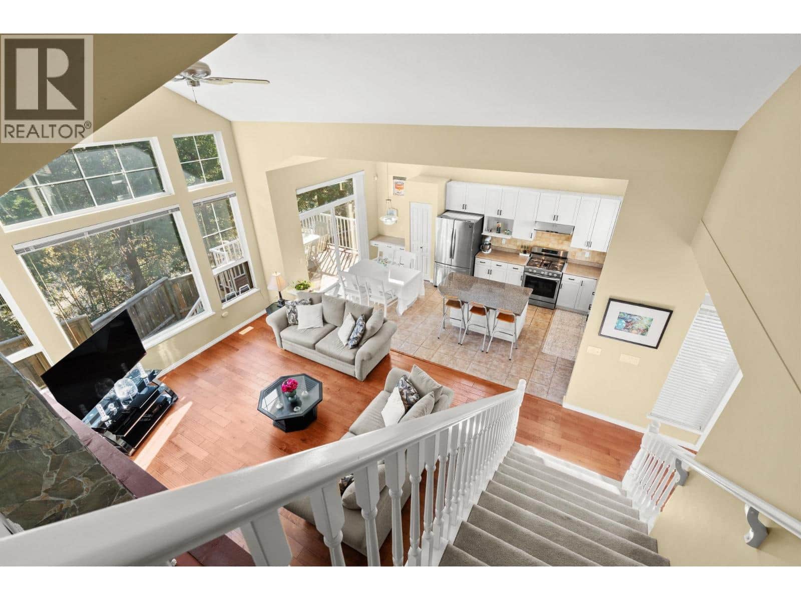 10 ASHWOOD DRIVE - Photo 2 of 40, Port Moody, British Columbia