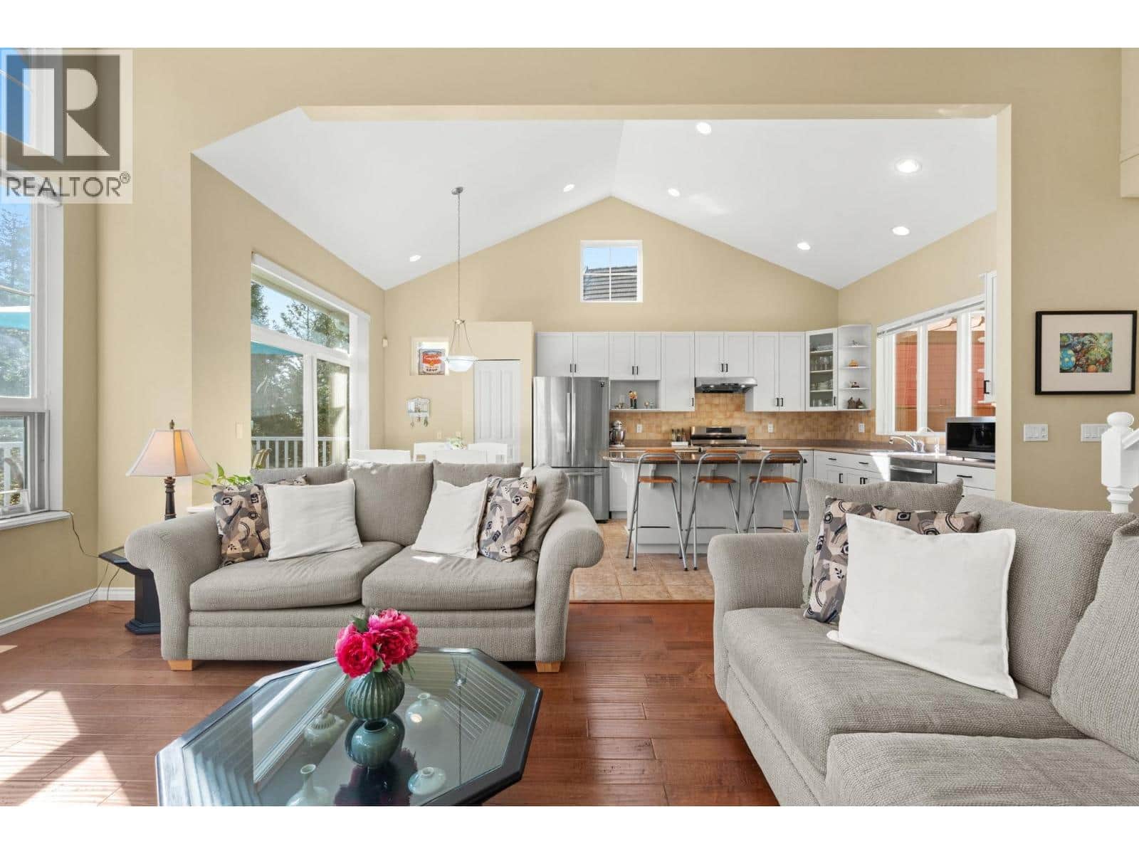 10 ASHWOOD DRIVE - Photo 5 of 40, Port Moody, British Columbia