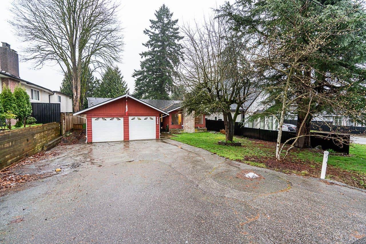 9829 120A STREET - Photo 3 of 39, Surrey, British Columbia