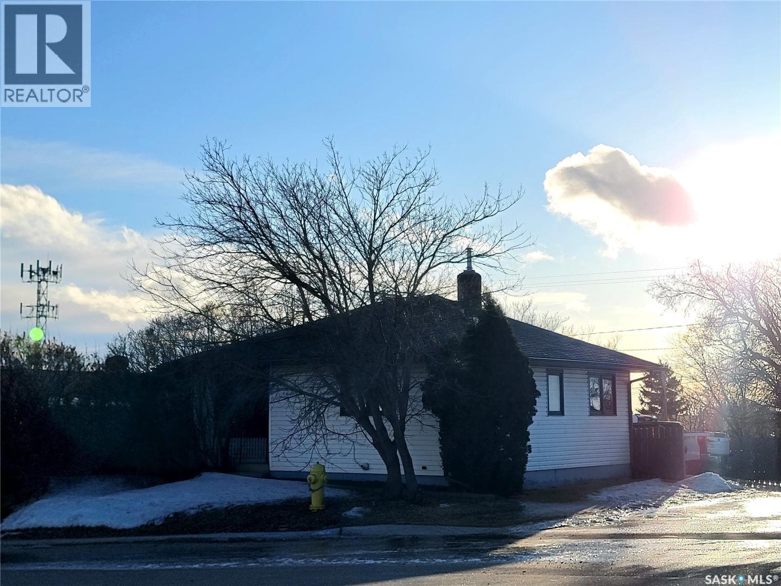 4812 post STREET - Main photo, Macklin, Saskatchewan