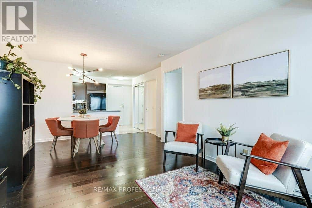 930 - 60 HEINTZMAN STREET - Photo 3 of 26, Toronto (Junction Area), Ontario