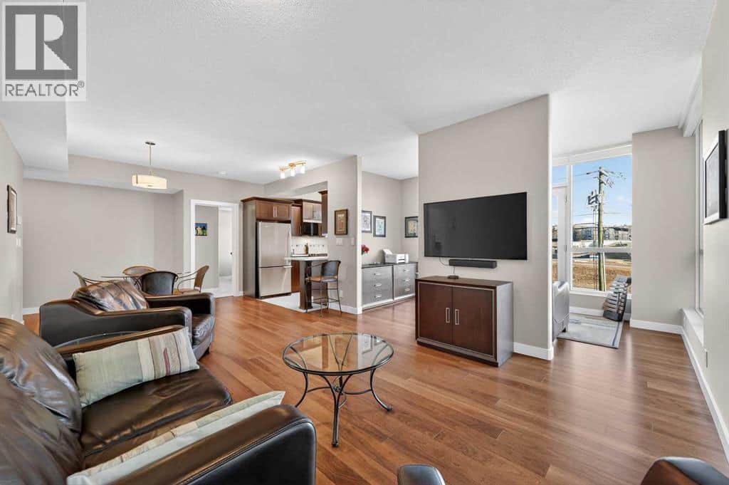 402, 16 Varsity Estates Circle NW - Photo 3 of 38, Calgary, Alberta