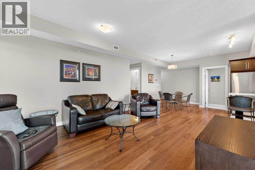 402, 16 Varsity Estates Circle NW - Photo 5 of 38, Calgary, Alberta