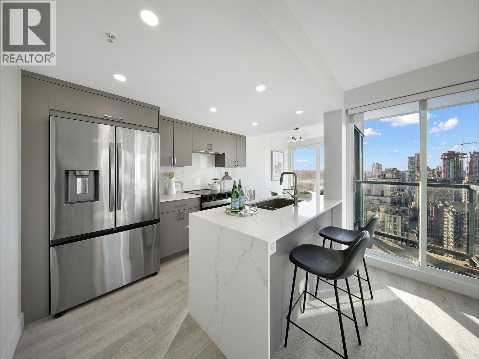 3309 939 HOMER STREET - Main photo, Vancouver, British Columbia