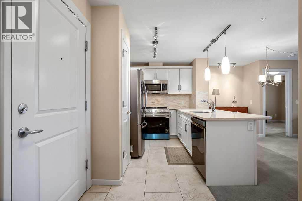 2202, 310 Mckenzie Towne Gate SE - Photo 5 of 21, Calgary, Alberta