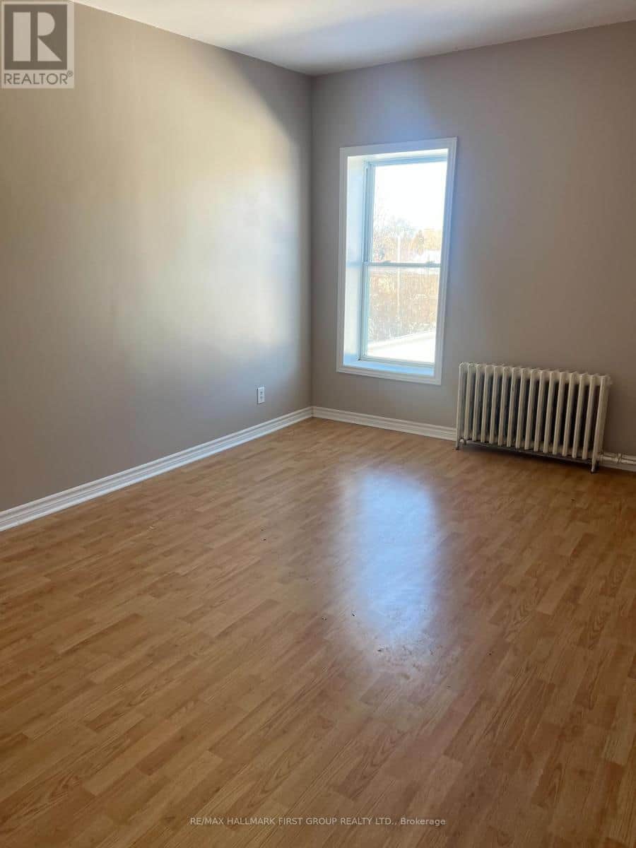 5 - 730 SIMCOE STREET S - Photo 2 of 8, Oshawa (Lakeview), Ontario