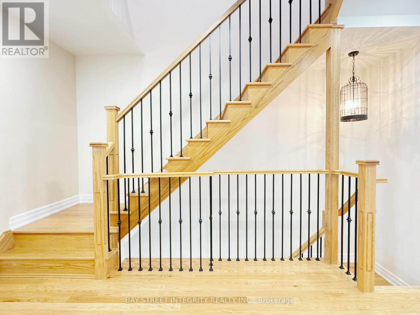 7 - 2267 MAJOR MACKENZIE DRIVE W - Photo 3 of 19, Vaughan (Maple), Ontario