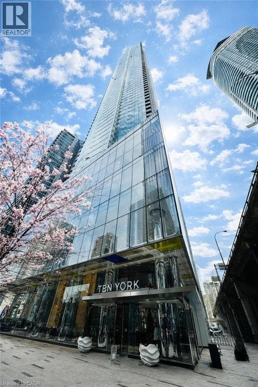 10 YORK Street Unit# 3807 - Main photo, Toronto, Ontario