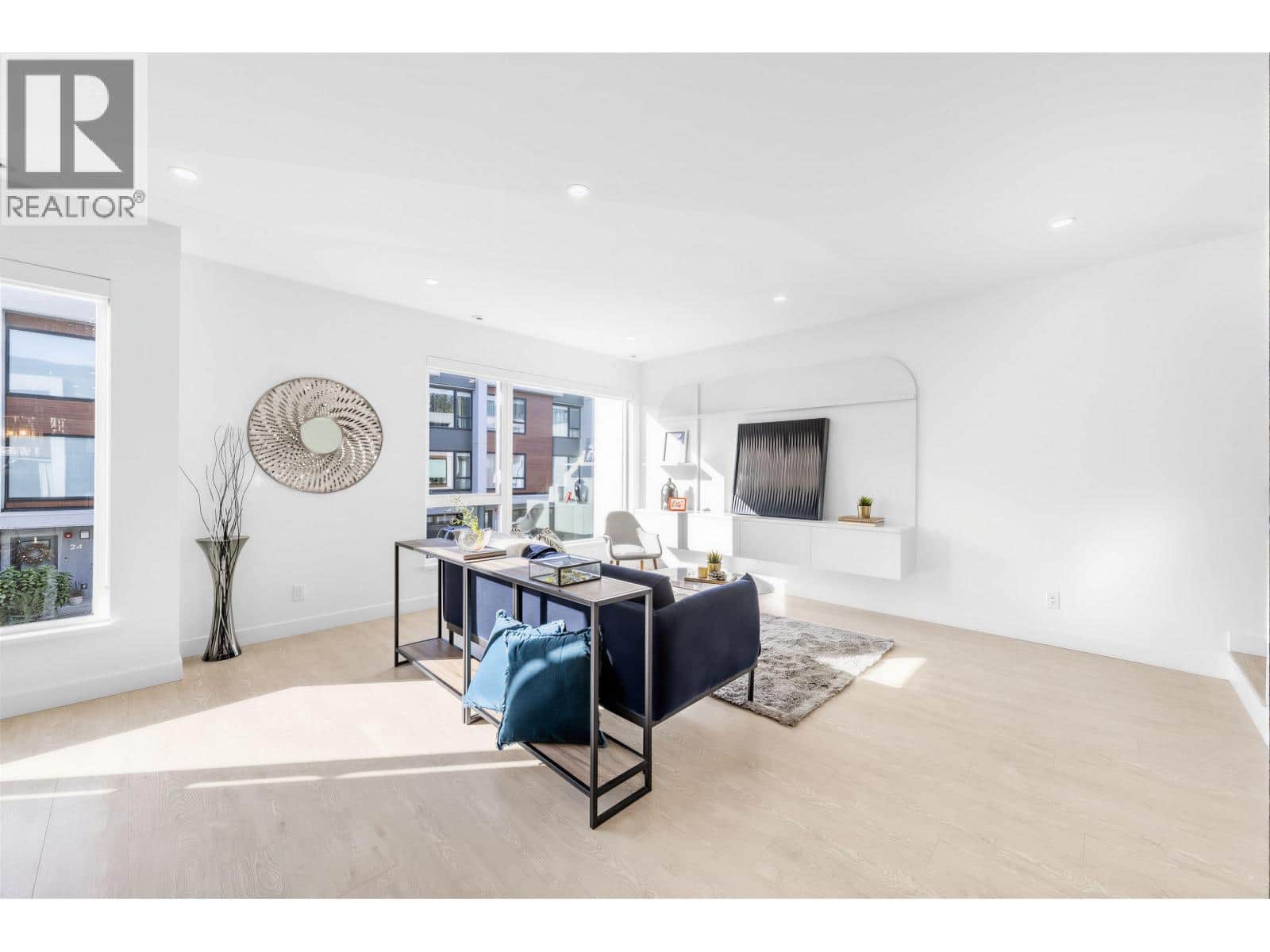 30 3597 MALSUM DRIVE - Photo 3 of 40, North Vancouver, British Columbia