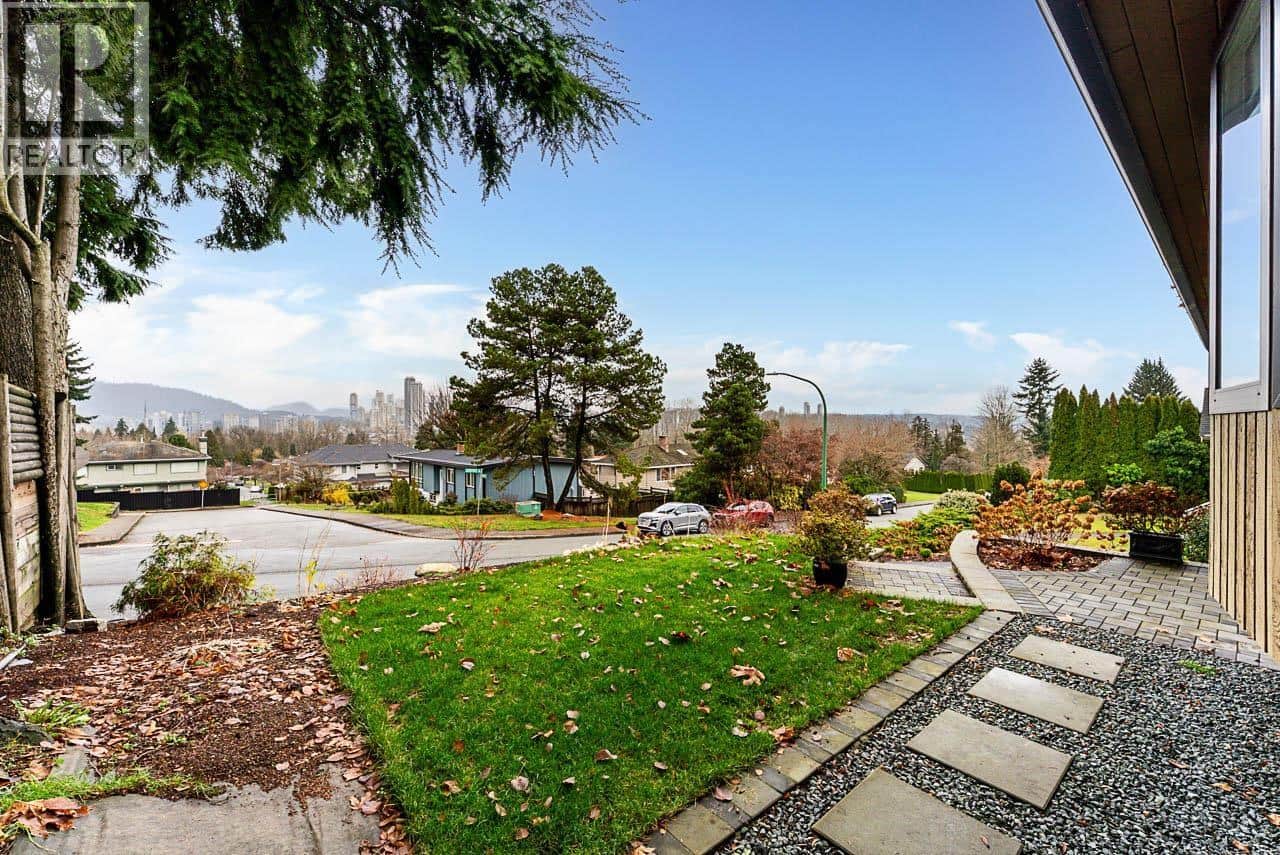 9150 WILBERFORCE STREET - Photo 4 of 31, Burnaby, British Columbia