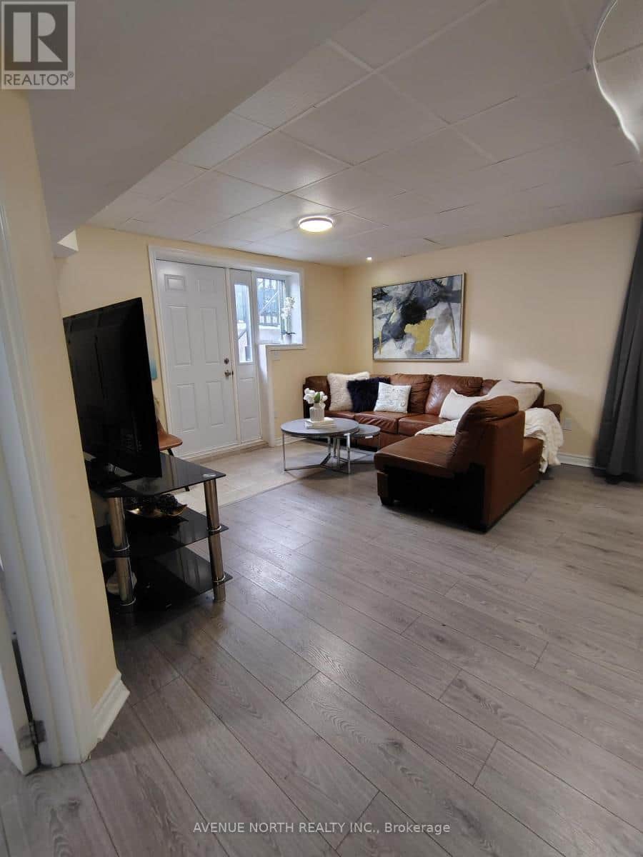 B - 339 SUGAR PINE CRESCENT - Photo 4 of 25, Ottawa, Ontario