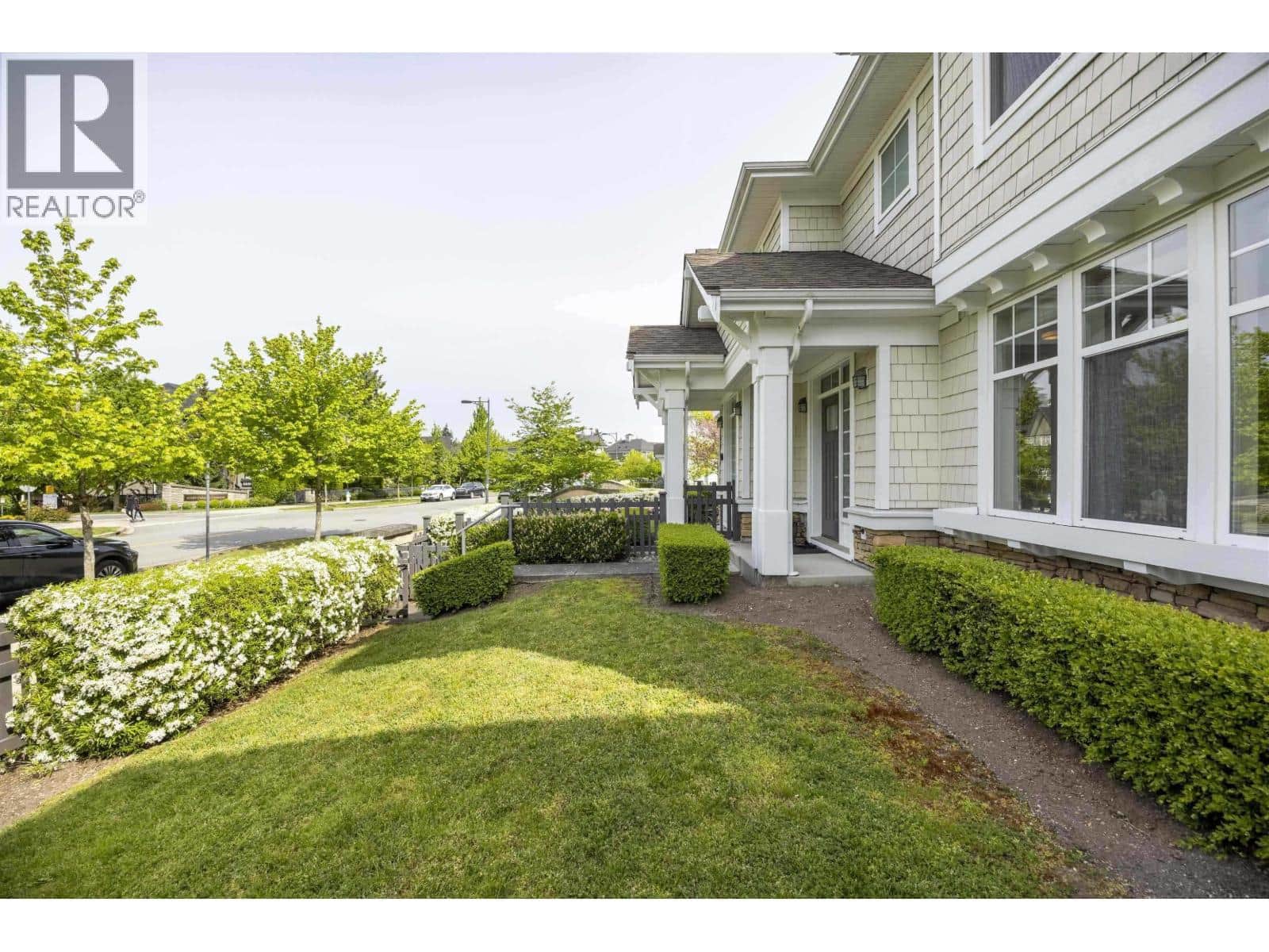 172 ONTARIO PLACE - Photo 3 of 15, Vancouver, British Columbia