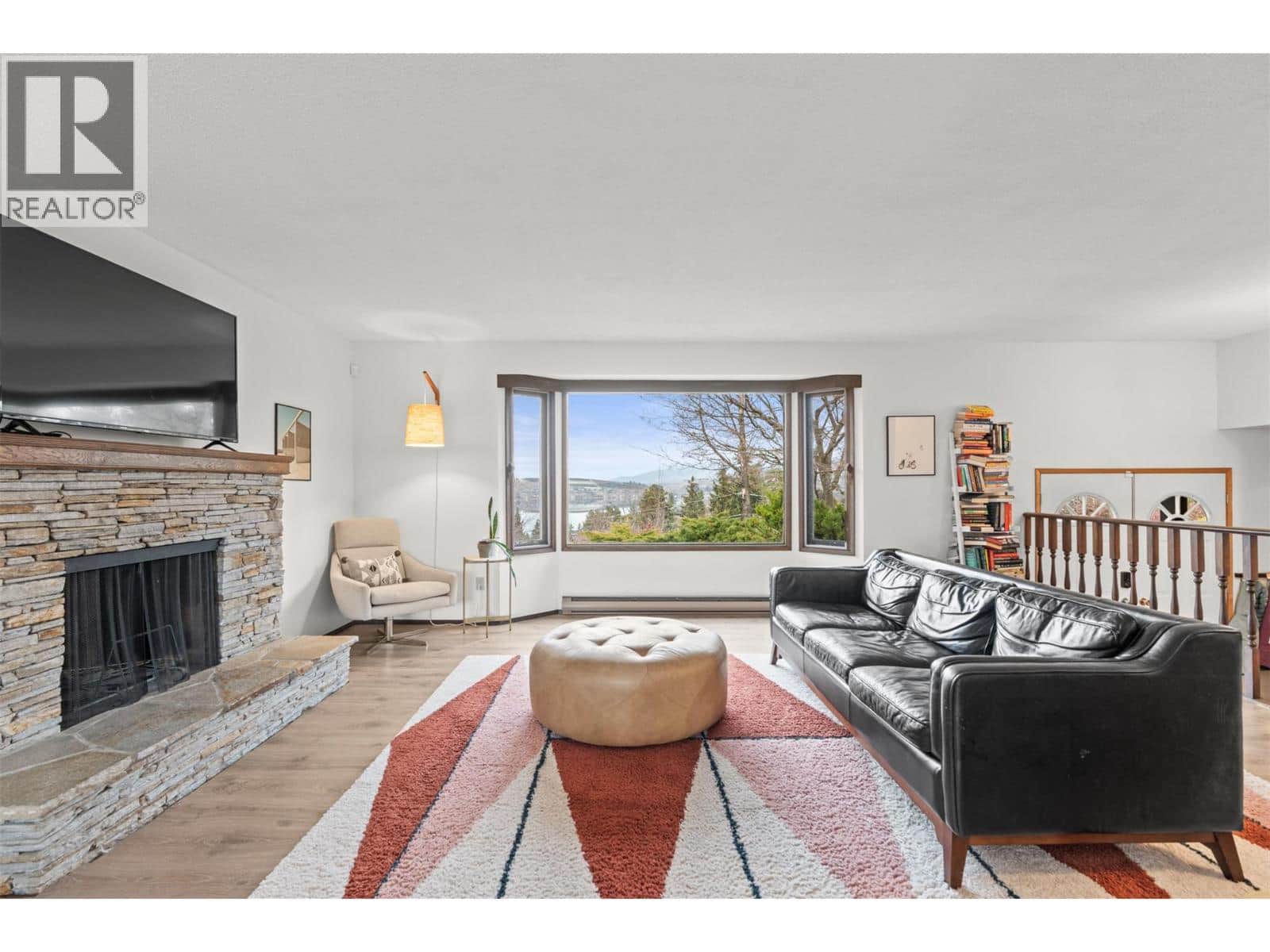 13501 Sumac Lane - Photo 4 of 30, Coldstream, British Columbia